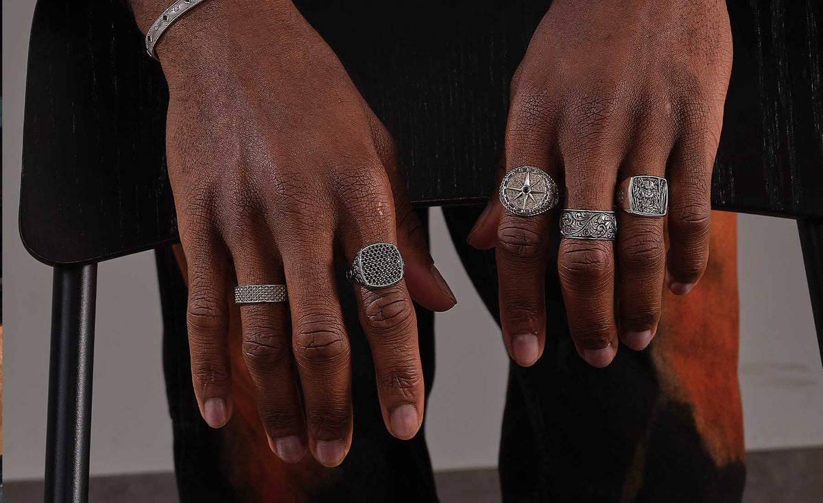 Atolyestone Rings on Model with Thick Fingers
