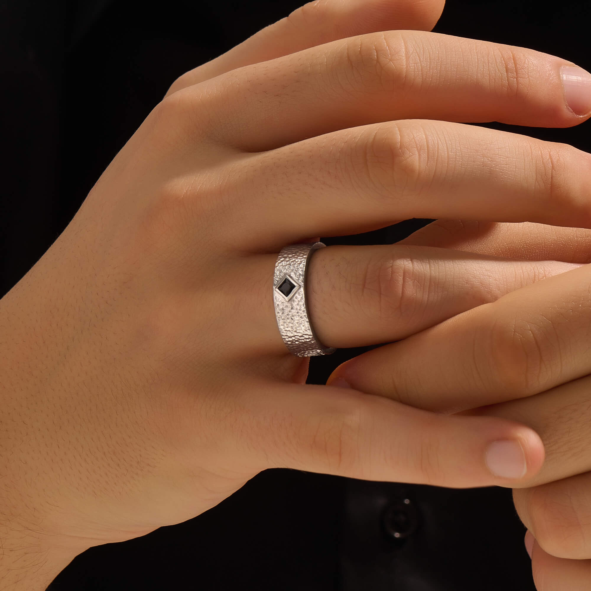 Men's 925 Sterling Silver Hammered Band Solitaire Ring