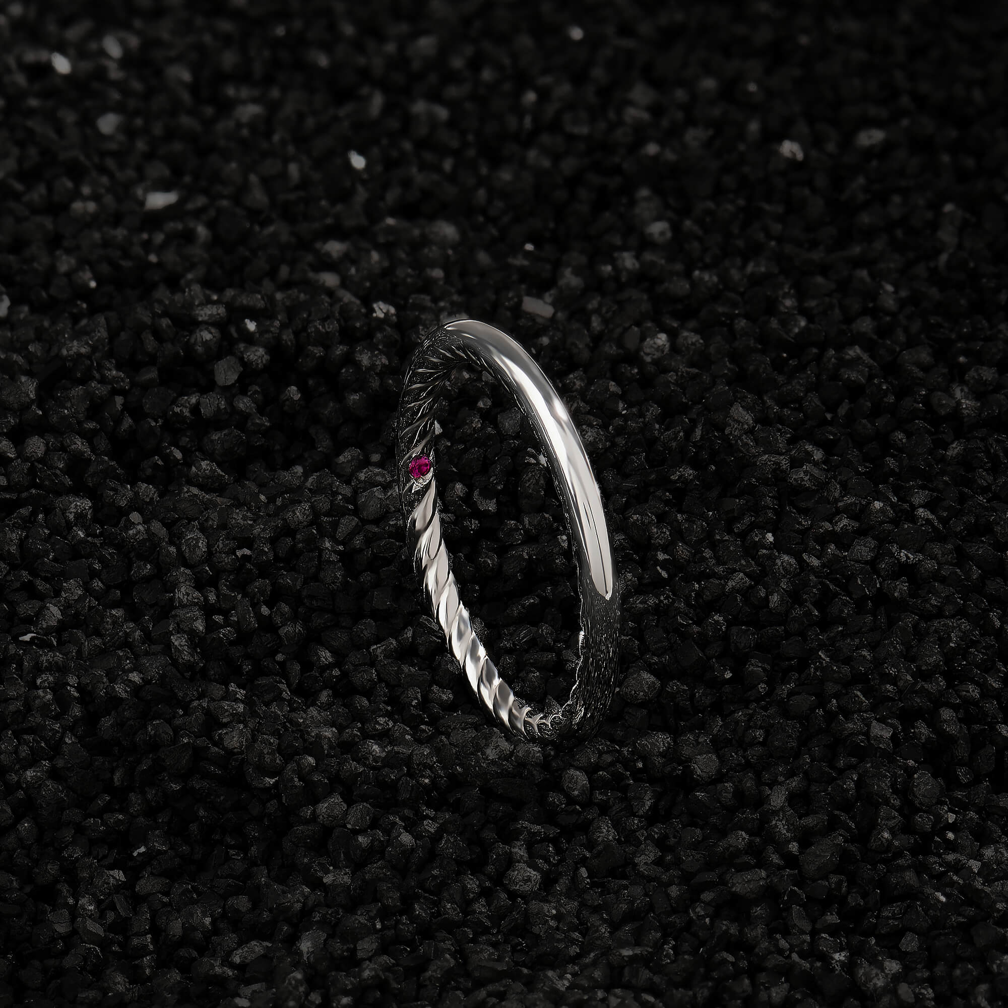 Men's Hidden Twist Slim Ring in Real Gold