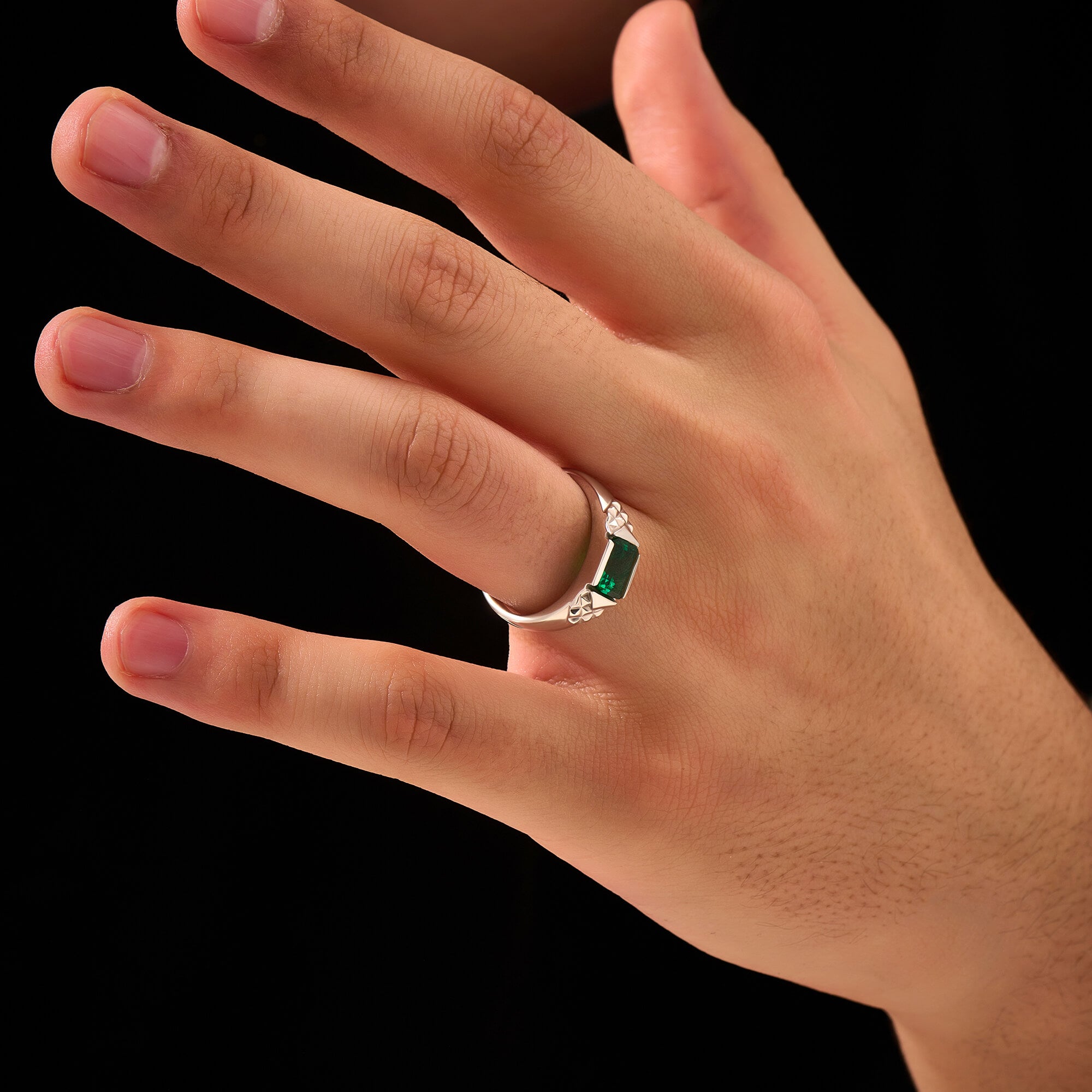 Men's 925 Sterling Silver Pyramid Emerald Signet Ring