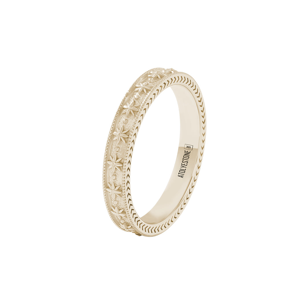 Star-Etched Milgrain Band Ring in Gold