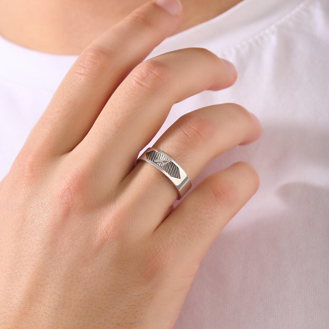Atolyestone Men's Textured Statement Band Ring in Solid Gold - White Gold