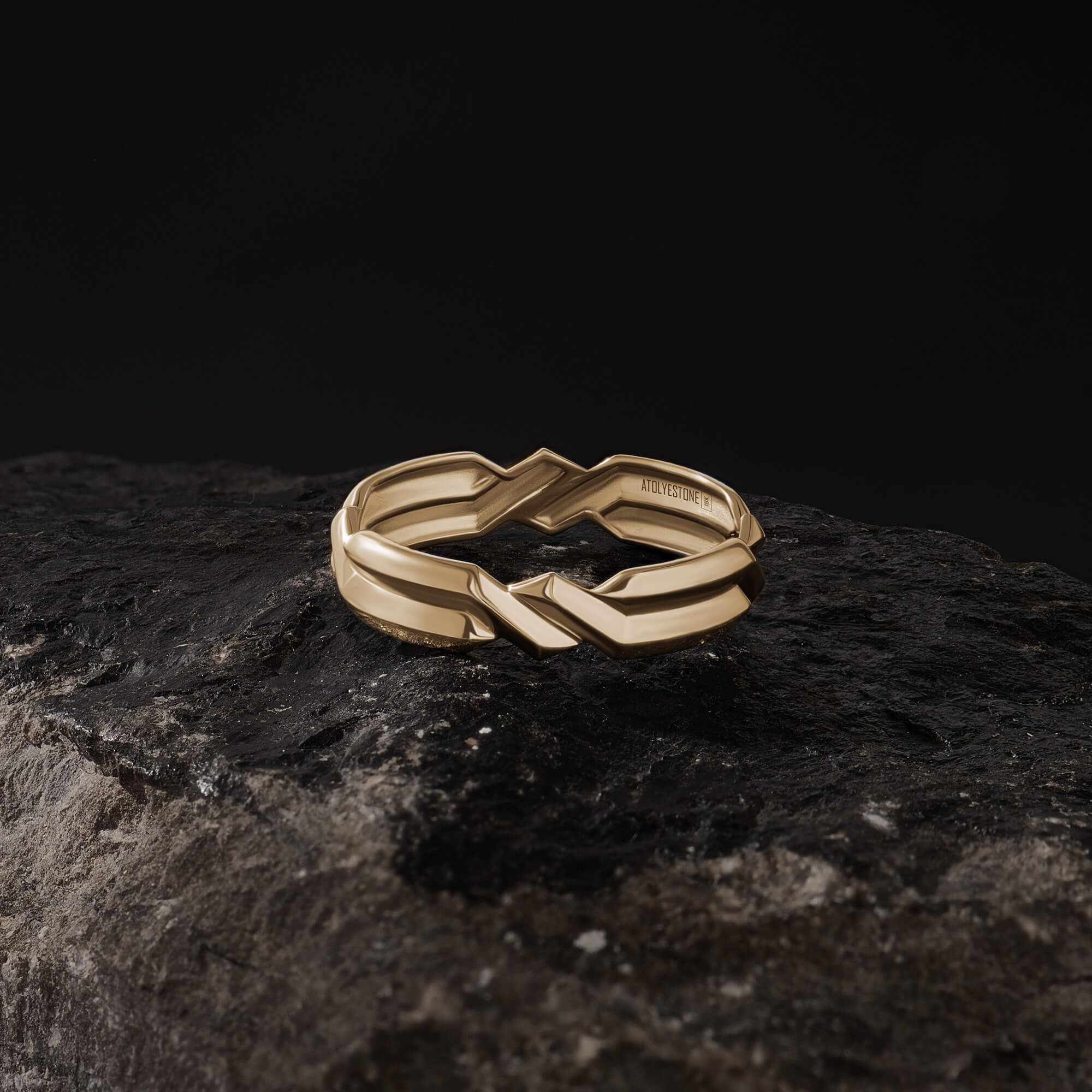 Twisted Solid Gold Zigzag Ring