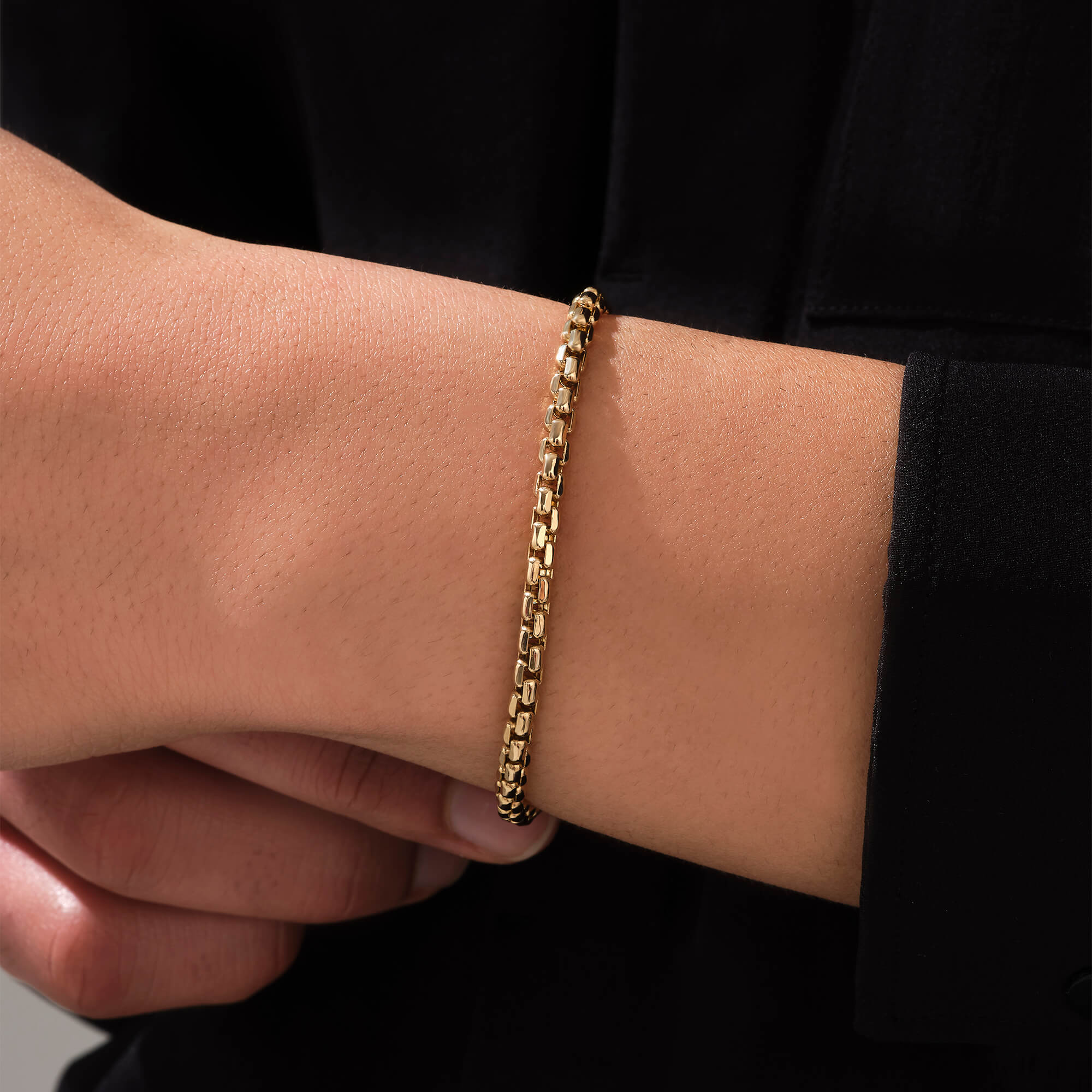 Box Chain Bracelet in Gold