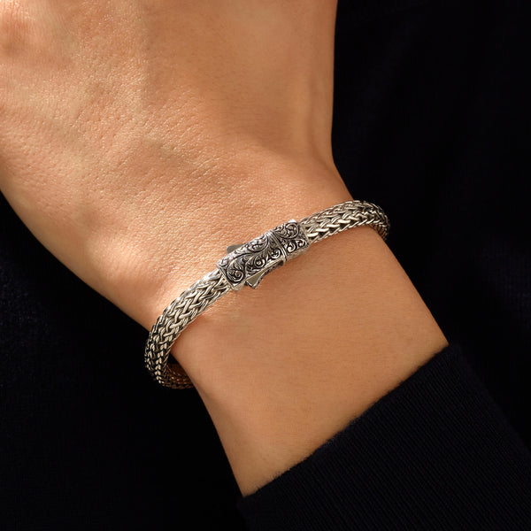 Classic Woven Chain Bracelet in Silver