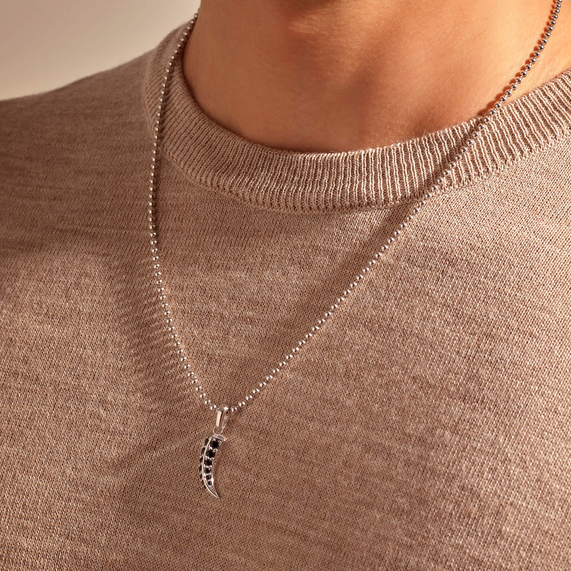 Claw Necklace - Solid Gold (Pendant Only)