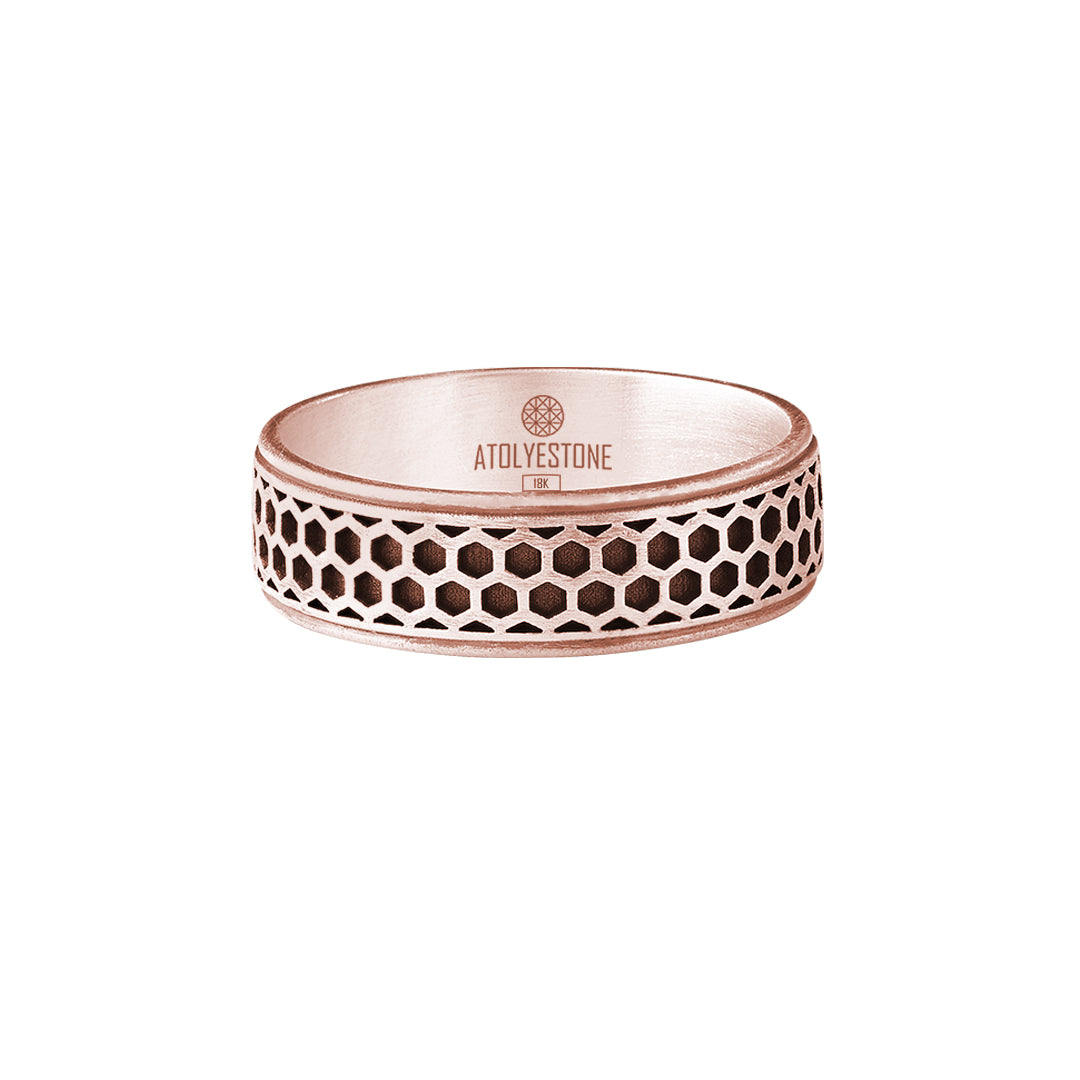 Honeycomb Band Ring in Gold