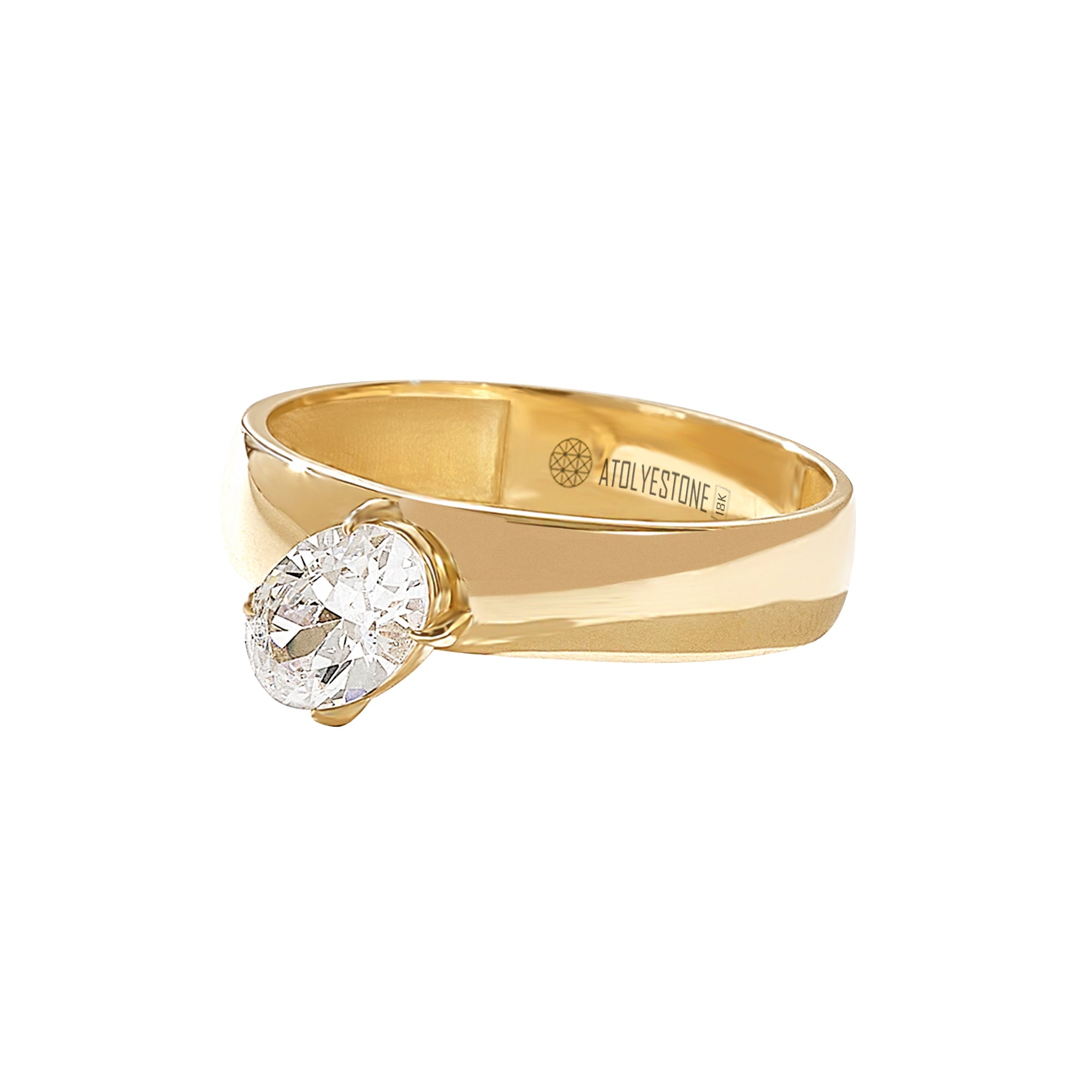 Oval Diamond Premium Band Ring in Gold
