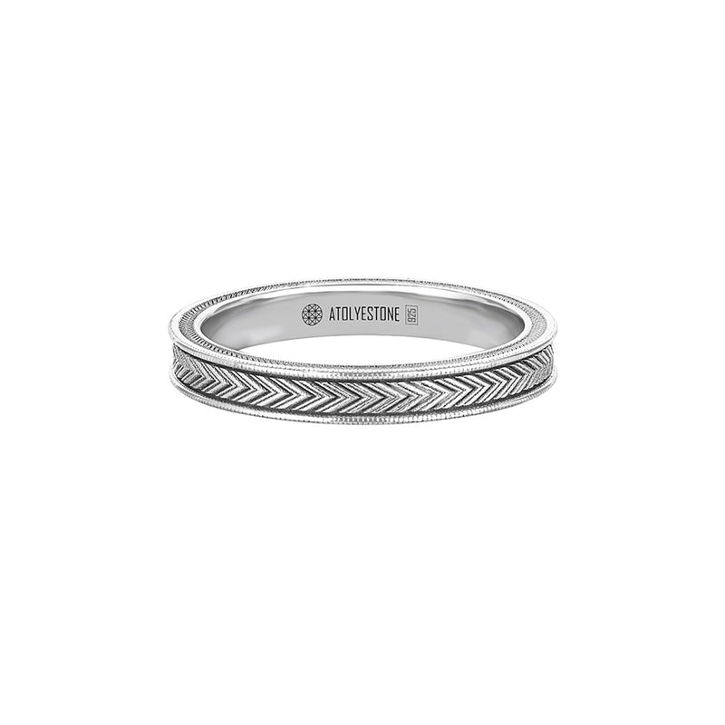 Signature Arrow Band Ring in Silver