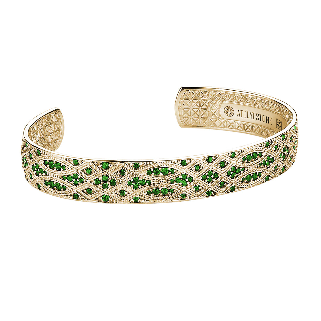 Streamline Cuff in Yellow Gold - Emerald