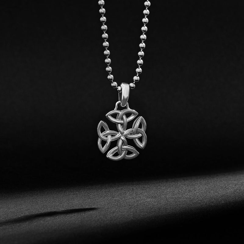 Men's Celtic Dara Knot Pendant in Solid Silver