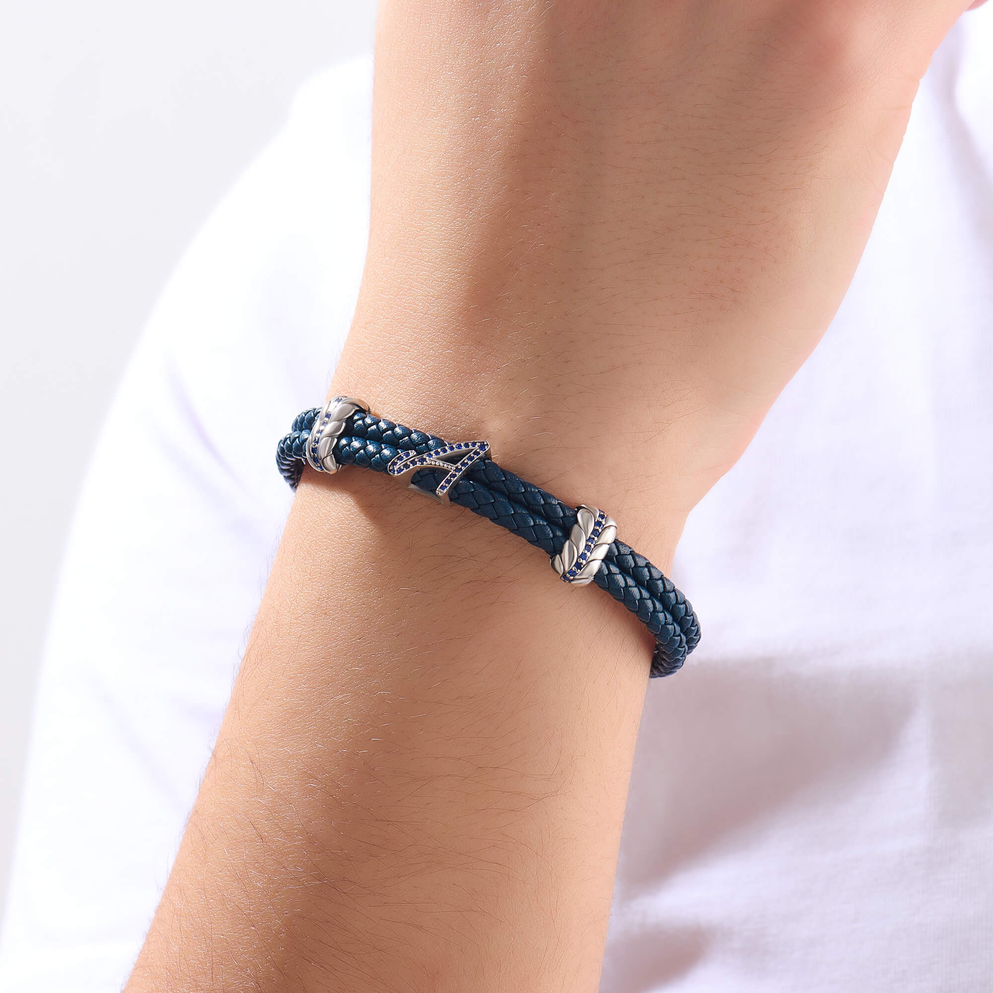 Atolyestone Men's Sapphire Paved Italic Statement Leather Bracelet in 925 Solid Silver