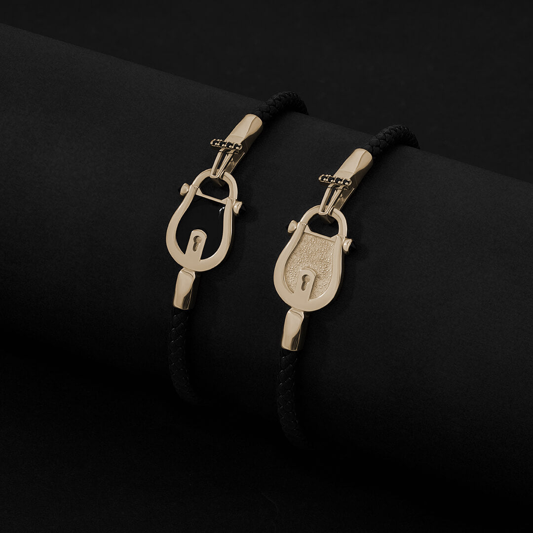 Enamel Lock Leather Bracelet in Solid Gold Paved with Black Diamonds - Black Leather Yellow Gold