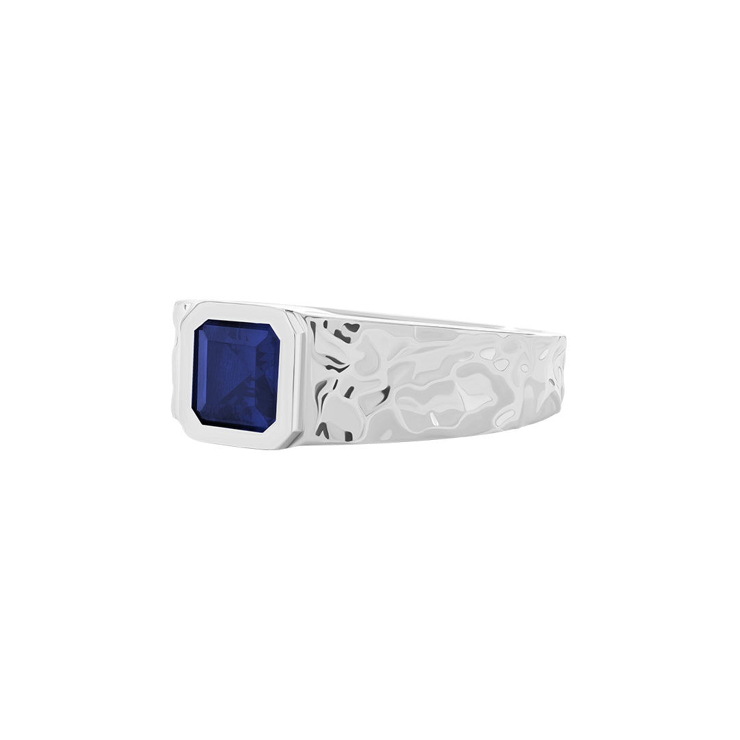 Hammered Solitaire Signet Ring in Solid White Gold - Sapphire
