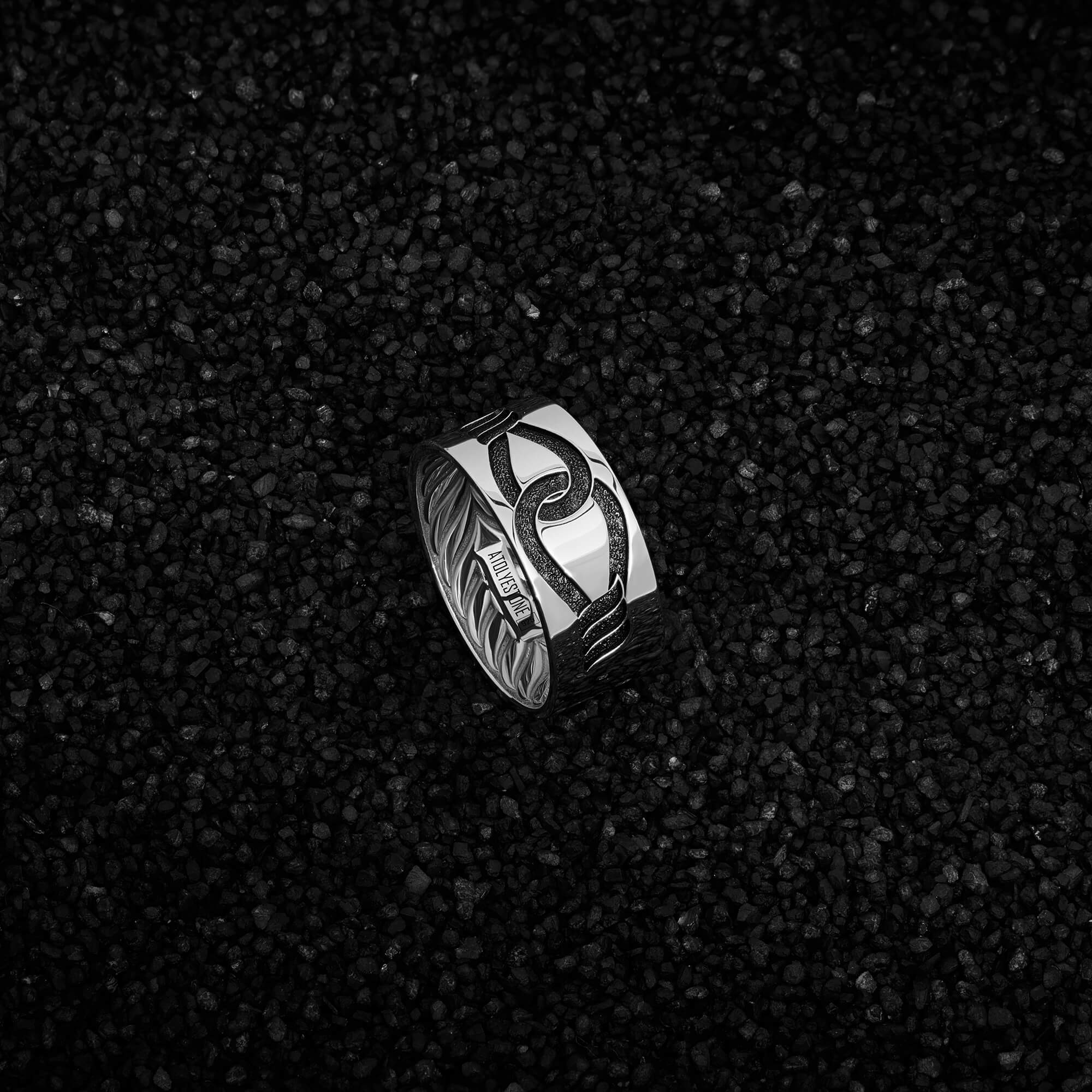 Atolyestone Infinity Engraved Solid Silver Band Ring