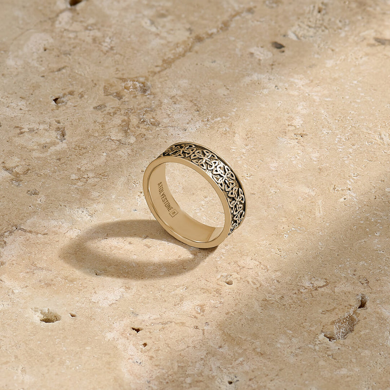 Men's Celtic Band Ring in Solid Gold