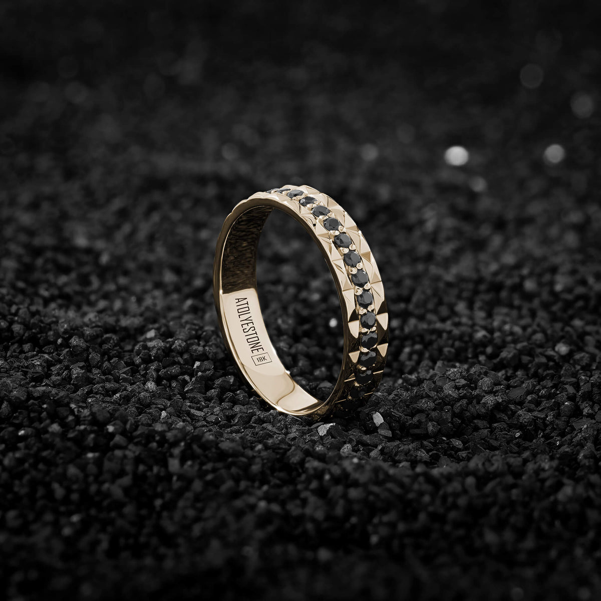Real Gold Pyramid Edge Pave Band
