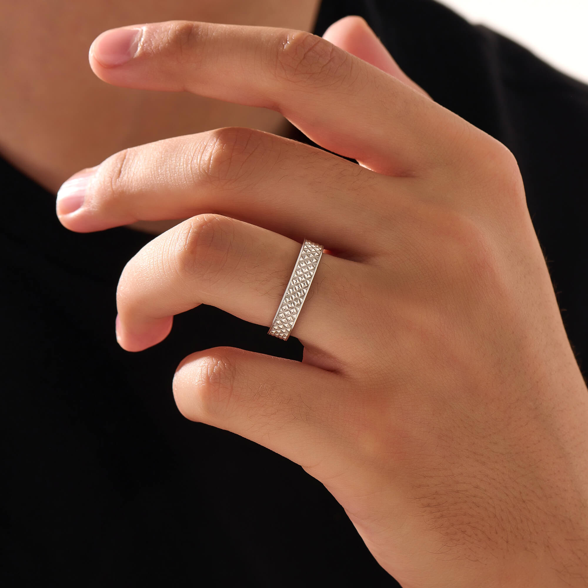 Men's Slim Pyramid Band Ring in 925 Sterling Silver