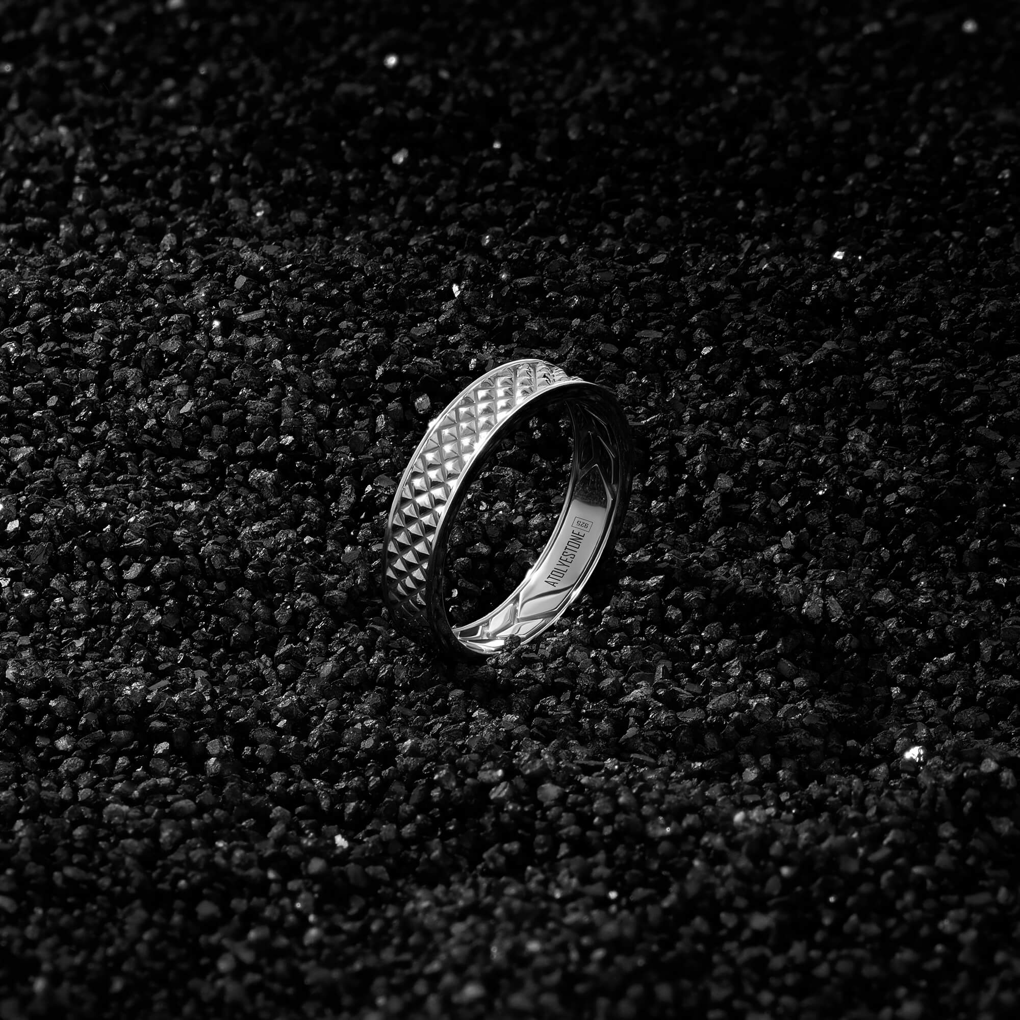 Slim Solid Silver Pyramid Pattern Band Ring