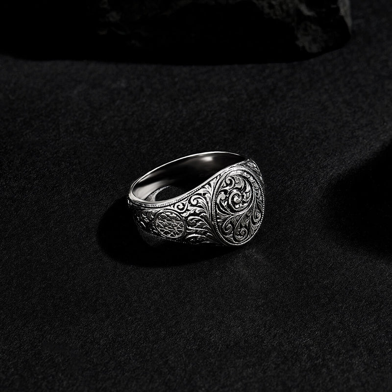 Men's Oval Classic Ring in 925 Sterling Silver