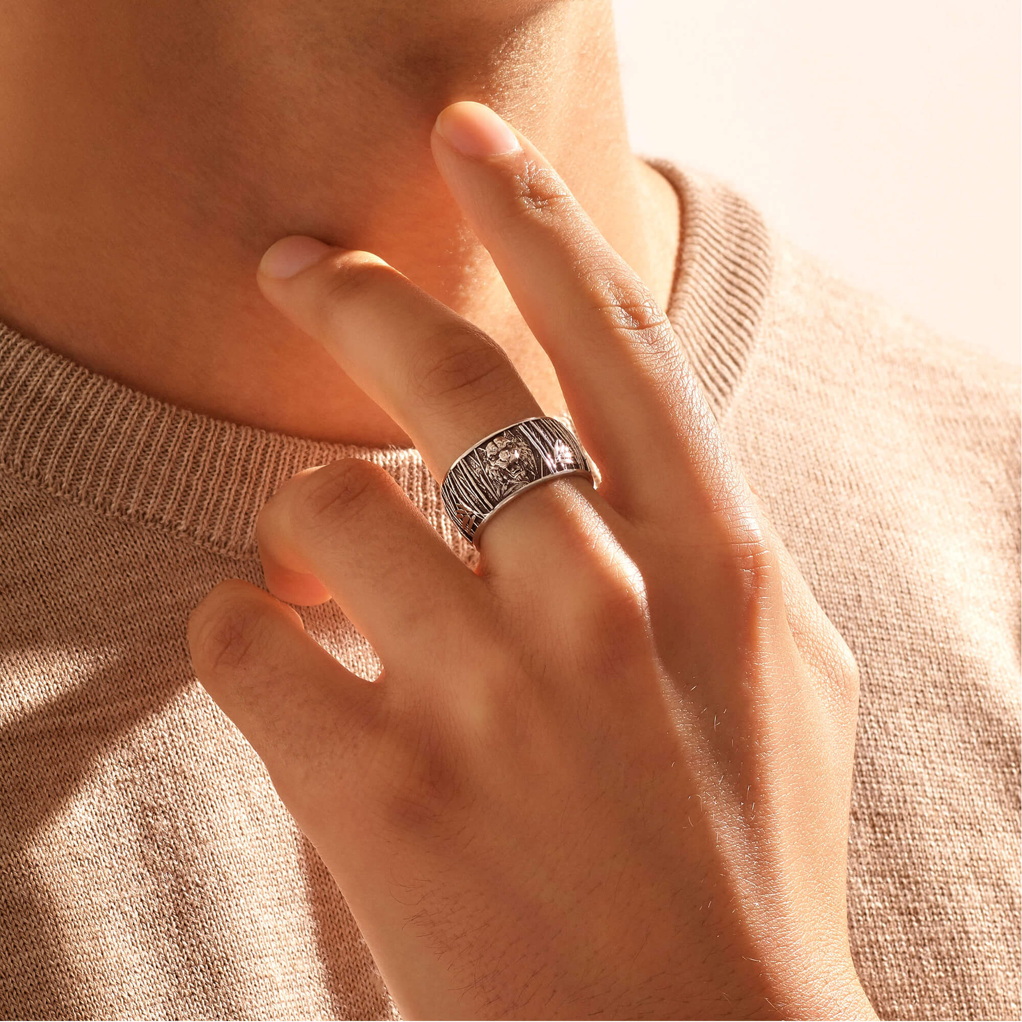 Tiger Band Ring in Silver