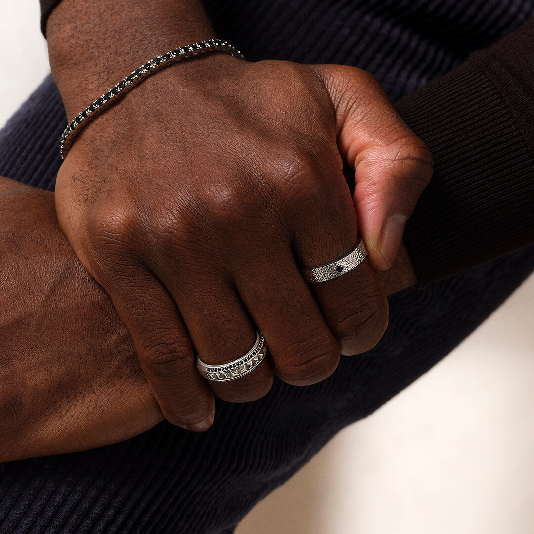 Real Gold Hammered Solitaire Band Ring for Men