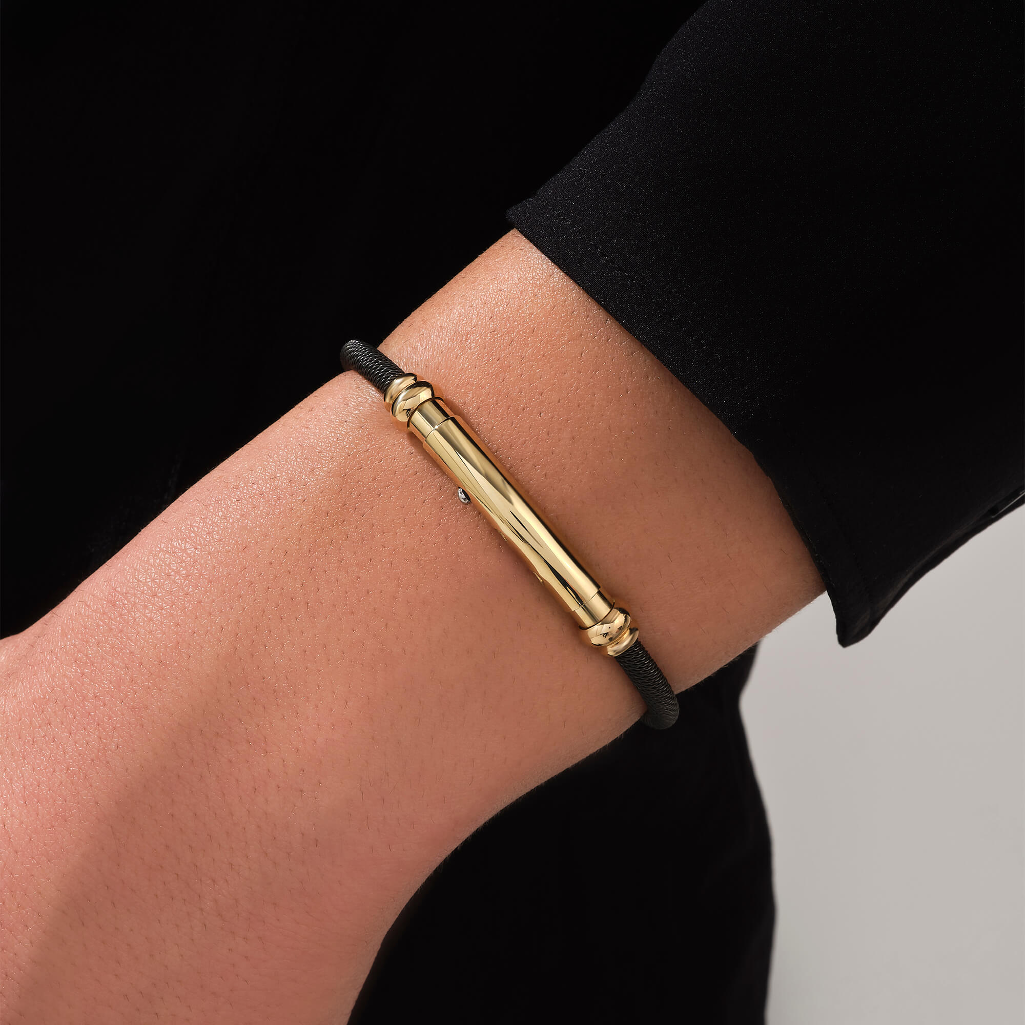 Adjustable Signature Bangle Bracelet in Gold