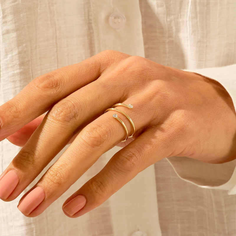 Women's 0.08 ctw Diamond Bezel Spiral Statement Ring in Solid Gold