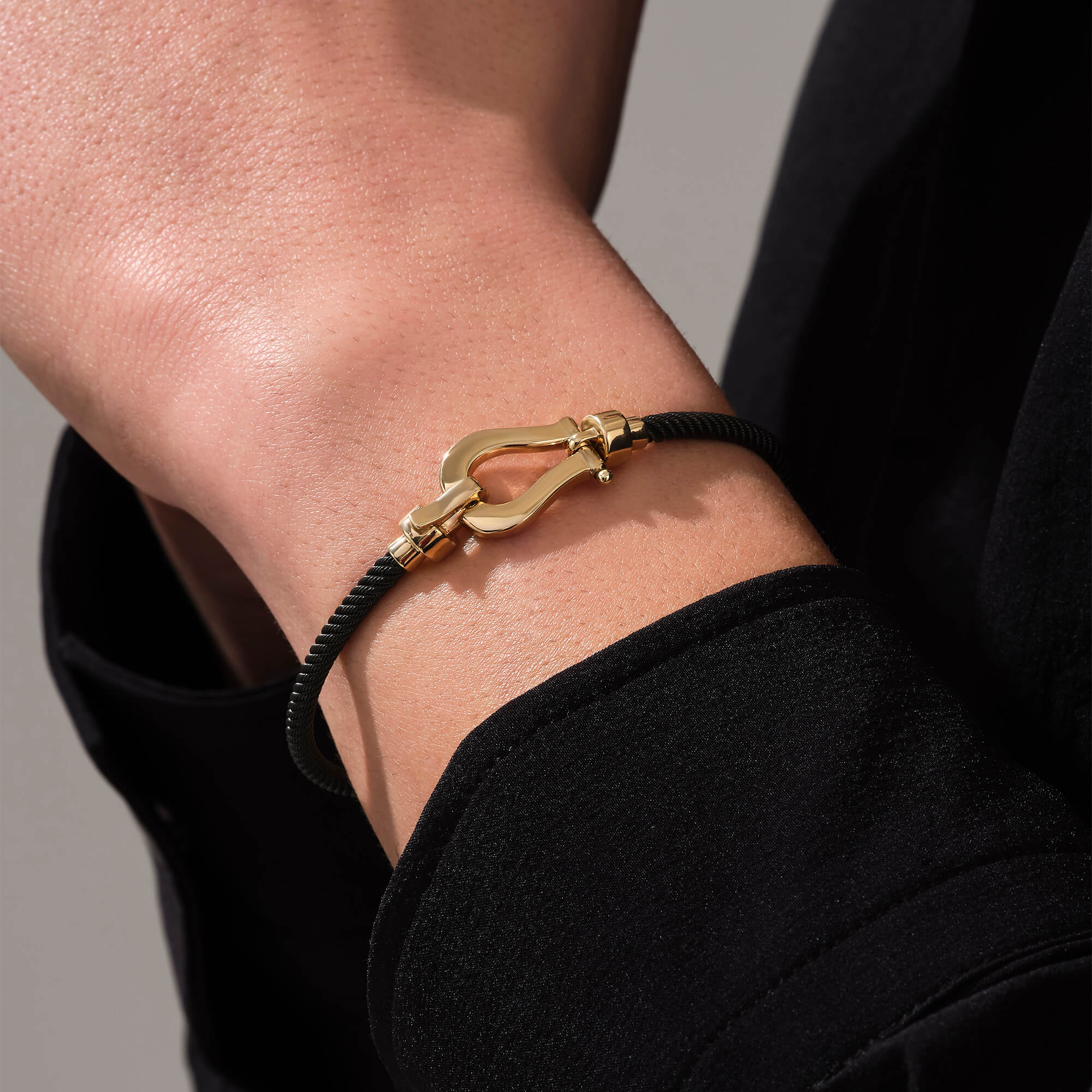 Men's Braided Steel Cord Bangle With A Golden Buckle - Atolyestone