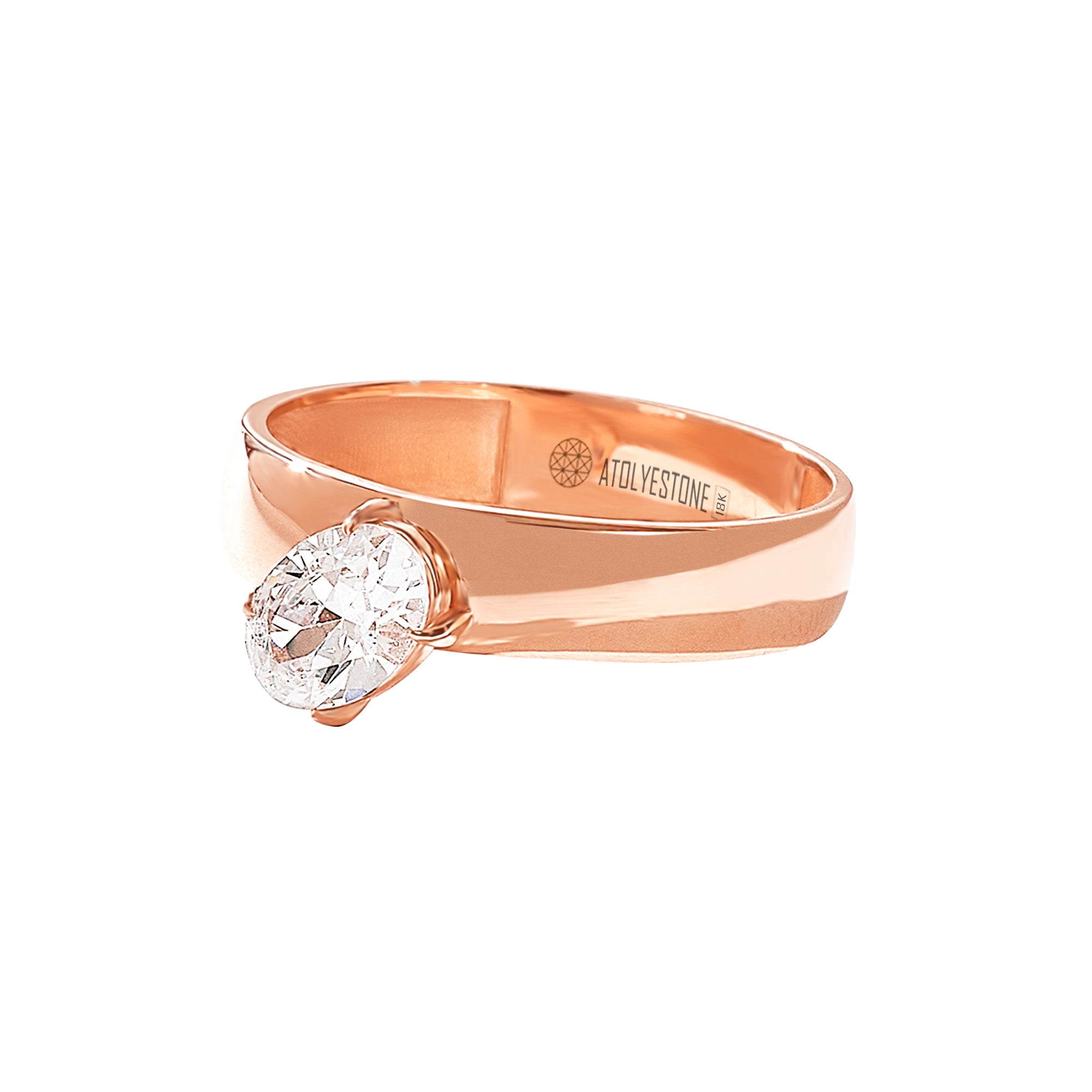 Oval Diamond Premium Band Ring in Gold