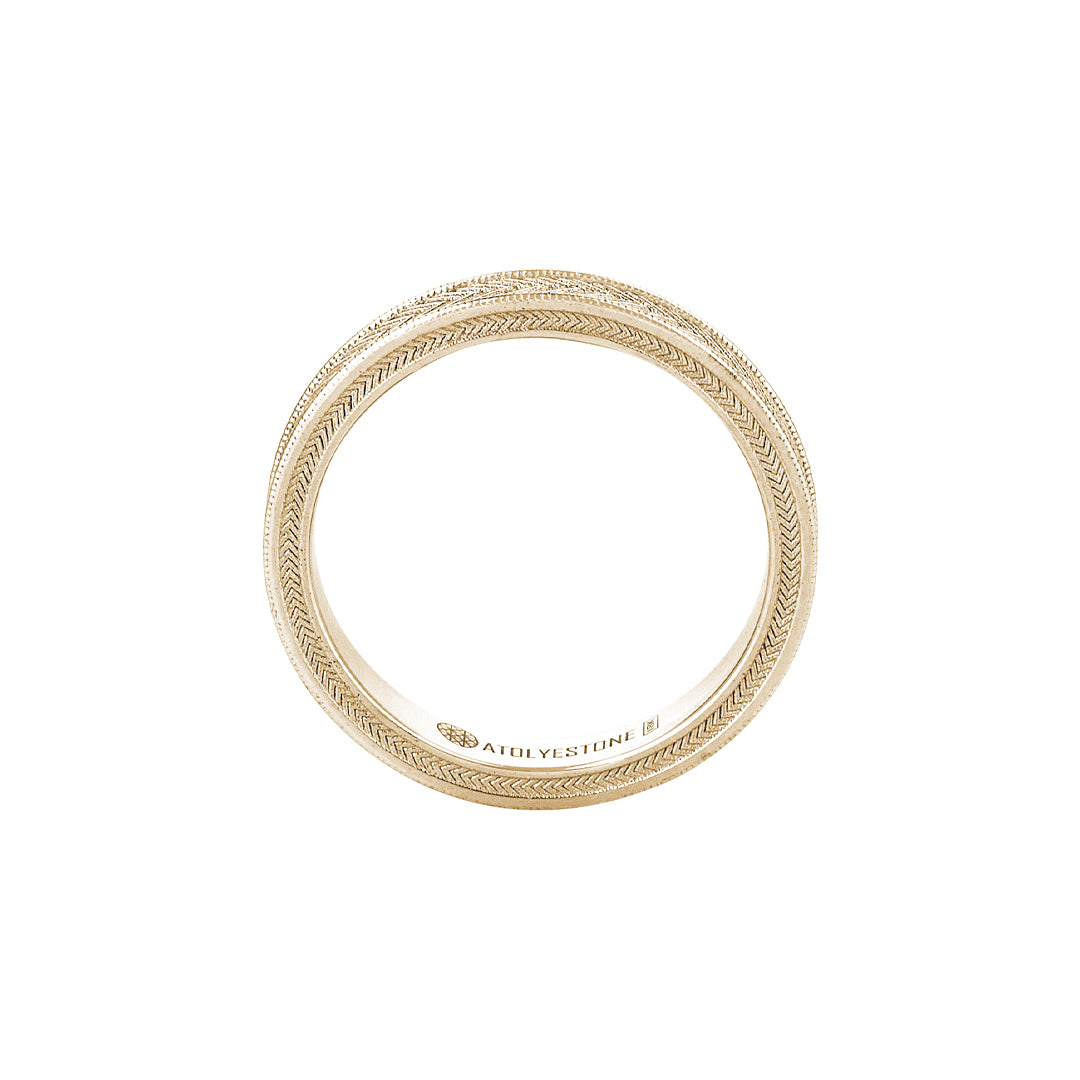 Signature Arrow Band Ring in Gold