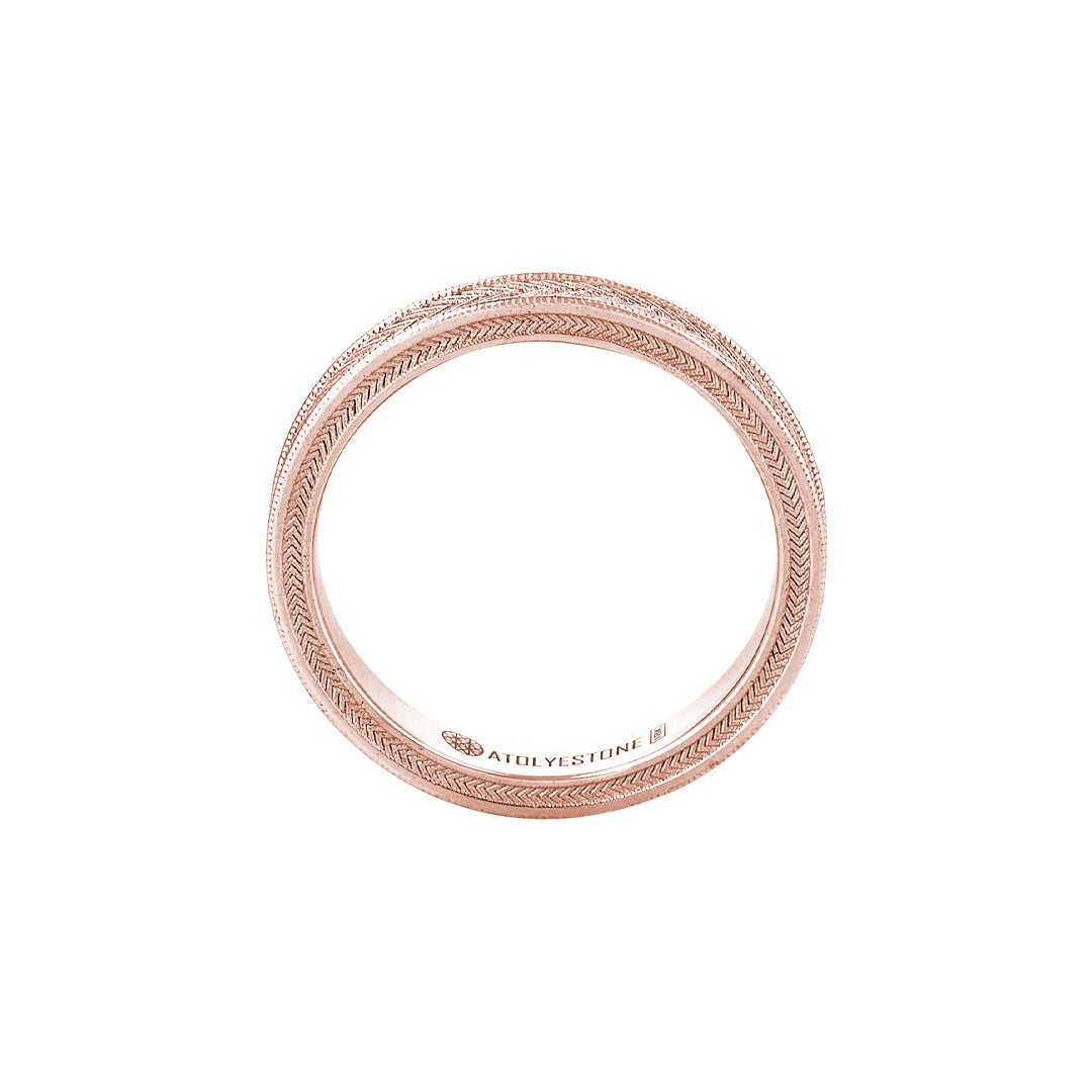 Signature Arrow Band Ring in Gold