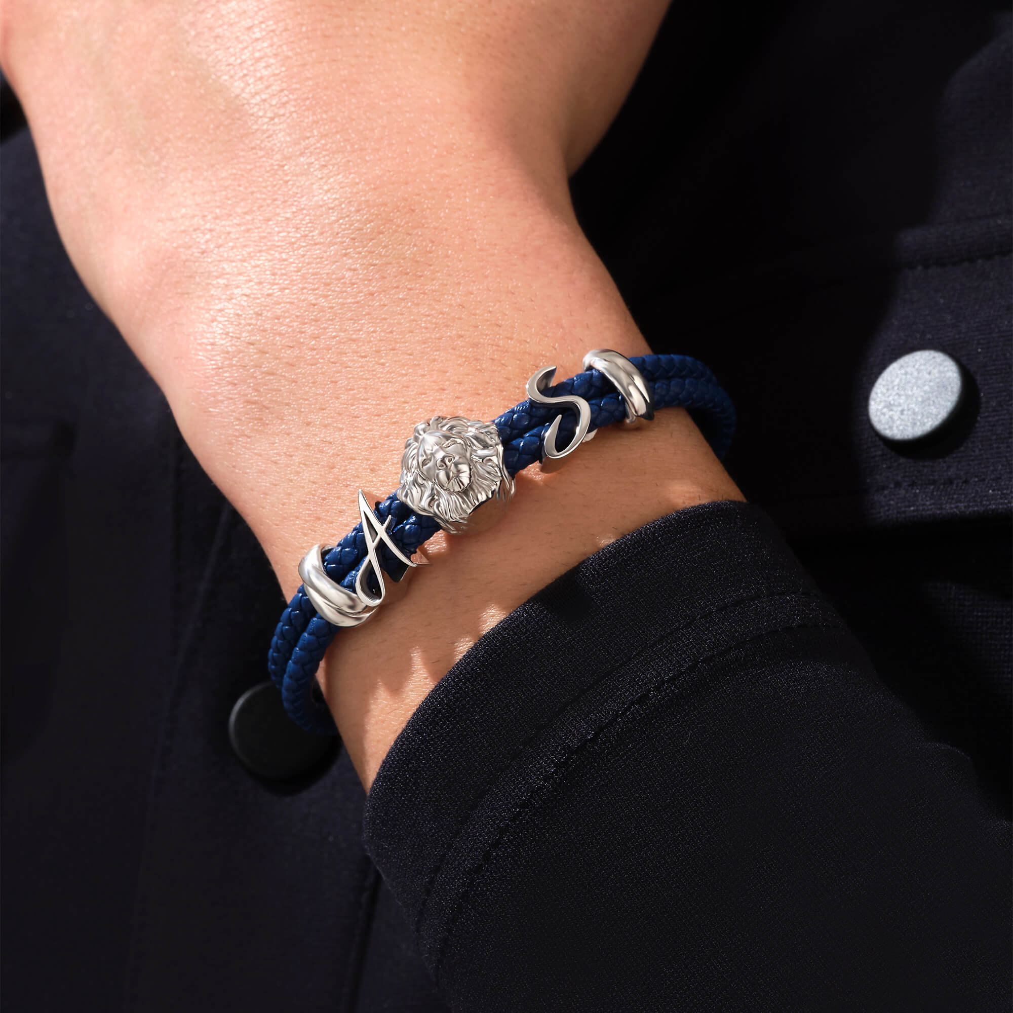 Statement Leo Leather Bracelet