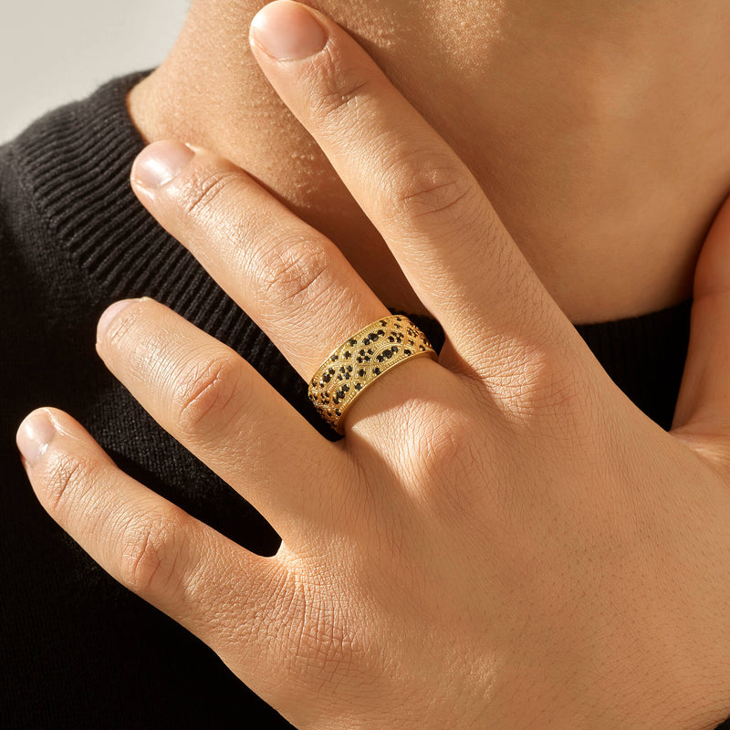 Streamline Band Ring in Gold